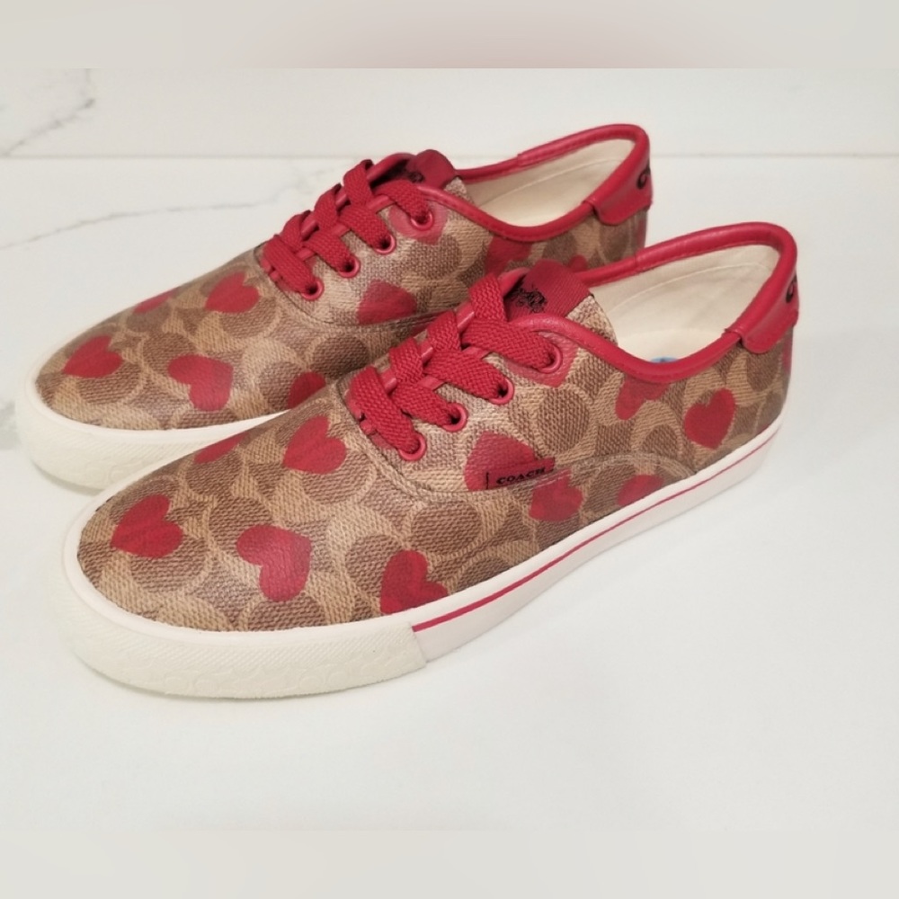 🌸NEW COACH Logo Heart ❤️ Print Leather Lace up Sneakers Sz 8 Without box Womens - Picture 3 of 15